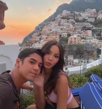 Gaya Pacaran Dianggap Lebay, 5 Pasangan Seleb Ini Jadi Sorotan Karena Berlebihan Umbar Kemesraan - Ada Fuji & Thariq Halilintar Hingga Rizky Febian & Mahalini