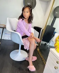 Gayanya Mahal dan Berkelas, 8 Potret Kierra Ong Anak Adinda Bakrie Yang Kini Beranjak Remaja - Nggak Kalah Dari Mamanya