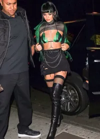 Gelar Pesta Ultah, Kendall Jenner Hot Berkostum Powerpuff Girl
