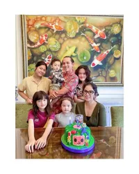 Genap 1 Tahun, 9 Potret Saka Anak Ussy Sulistiawaty dan Andhika Pratama - Rambut Makin Panjang Tambah Ganteng!
