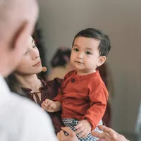 Genap 1 Tahun, Potret Baby Aizen Anak Erick Iskandar dan Vanessa Lima yang Kini Makin Ganteng