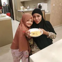 Genap 7 Tahun, 8 Potret Terbaru Arsy Hermansyah Belajar Berhijab Yang Banjir Pujian - Mulai Ikuti Jejak Aurel Hermansyah