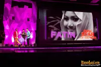 Galeri Ekspresi Kemenangan Selebriti di Yahoo OMG Awards