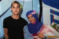 Galeri Momen Kebersamaan Fatin Shidqia - Al Ghazali di Konser