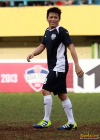 Galeri Serunya Pertandingan Sepak Bola Antar Selebriti