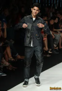 Gantengnya Ariel dan Al di Jakarta Fashion Week 2013