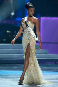 Gaun Malam Terbaik Kontestan Miss Universe 2011