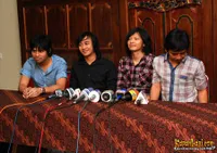 Gigi di Niaga Hijau Raya