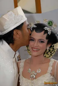 Gugun Gondrong dan Anna Marissa