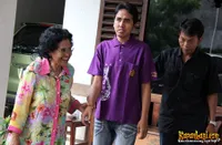 Gugun Gondrong di Kediamannya