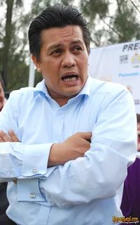 Gusti Randa Kumpulkan Artis