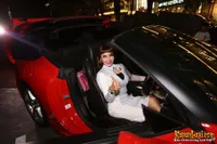 Habis Bermasalah, Roro Fitria Pamerkan Ferrari Dengan Plat Cantik