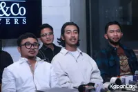 Hadiah Ulang Tahun yang Berkesan, Ini 10 Potret Abidzar Somasi Dua Akun Haters Demi Bela Ibu Tercinta - Komentarnya Sudah Melewati Batas 