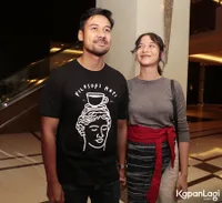 Hadiri Event Bareng Chicco Jerikho, Putri Marino Pamer Baby Bump!