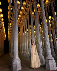 Hadiri LACMA Art+Film Gala, Raline Shah Pamer Foto Bareng Leonardo DiCaprio - Brad Pitt