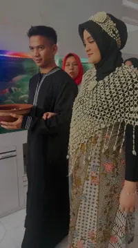 Hamil 7 Bulan, Momen Tingkeban Syifa Istri Ridho DA - Pamer Baby Bump yang Kini Semakin Besar