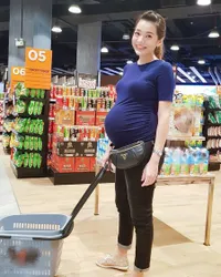 Hamil 8 Bulan, Maya Septha Makin Cantik Saat Pamer Babybump