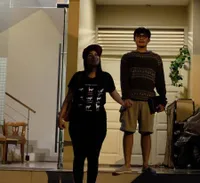 Hamil 8 Bulan, Tya Ariestya Geret Suami & Jadi Inem Pelayan Seksi