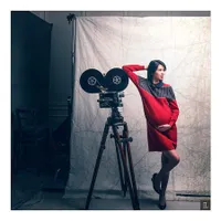 Hamil 9 Bulan, Foto-Foto Ini Bukti Laura Basuki Bumil Tercantik!