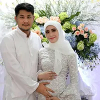 Hamil Pertama, Ryana Dea - Puadin Redi Gelar Pengajian 4 Bulanan