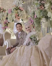 Hampir 4 Tahun Menikah, Intip Potret Melody Nurramdhani yang Makin Mesra Dengan Suami - Kebal Ditanya Kapan Hamil 