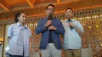 Hangat dan Bersahabat, Ini 8 Potret Raffi Ahmad, Nagita Slavina, dan Ridwan Kamil Makan Siang di Telaga Senayan - Sempat Gendong Si Cantik Lily