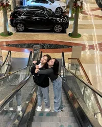 Hangout Bareng, 7 Potret Chanella dan Sydney Anak Richard Kevin dan Cut Tari yang Akur Banget Kayak Saudara Kembar - Sama Cantiknya