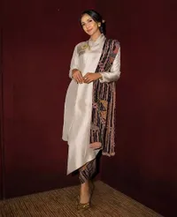 Hari Kebaya Nasional, Ini Potret 9 Artis saat Tampil Berkebaya Tradisional hingga Modern