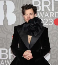 Harry Styles dan Taylor Russell Putus Setelah Setahun Berpacaran