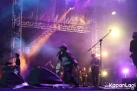 Hindia Sukses Tutup KLBB 2026 Day 1, Ribuan Penonton 'Sing Along'