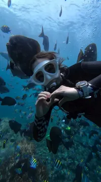 Hobi Diving, Ini 8 Potret Gisella Anastasia Tunjukkan Keindahan Bawah Laut Raja Ampat