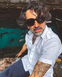 Hot Daddy! Foto-Foto Jeremy Thomas Sambut Usia 50 Tahun, Ganteng Punya Tubuh Atletis Dihiasi Sederet Tato