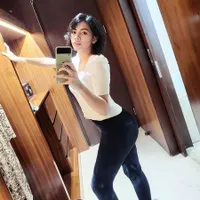 Hot Mom 3 Anak, 7 Potret Kezia Eks Cherrybelle yang Perutnya Bikin Salah Fokus - Makin Langsing Setelah Melahirkan