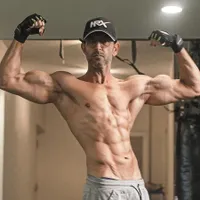 Hrithik Roshan Kini Genap 51 Tahun, Ini Fakta-fakta Aktor Ganteng Ini yang Kamu Harus Tahu