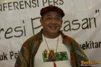 Harry DeFretes di Thamrin City