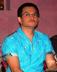 Hedi Yunus di Maroush Cafe