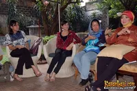 Helmalia Putri dan Koleksi