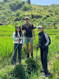 Ibnu Jamil Ajak Putri Sambungnya Mendaki Bukit, Sempat Kunjungi Air Terjun Juga
