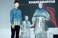 Ikuti Jejak Orangtuanya, 8 Potret Pertama Keanu Catwalk Bareng Angelina Sondakh - Gagah Meski Pasang Wajah Datar