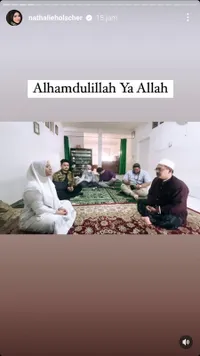 Ikuti Jejak Sang Kakak, Intip Potret Detik-detik Nadya Adik Nathalie Holscher Jadi Mualaf di Bulan Ramadan