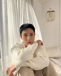 Impulsif vs. Perencana: Renjun NCT Berzodiak Aries & Cewek Virgo, Bisa Jalan Bareng Gak?