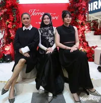 Inara Rusli dan Vina Panduwinata Bicara Soal Kriteria Memilih Sepatu