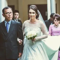 Indahnya Pernikahan Feby Febiola - Franky Sihombing di Instagram