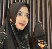 8 Potret Penampilan Ghea Youbi Dengan Hijab, Ingatkan Netizen Untuk Ibadah Walaupun Bukan Orang yang Baik
