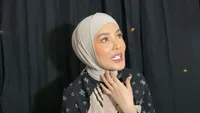 Ingin Hidup Lebih Baik, 8 Potret Terbaru Nindy Ayunda yang Kini Mulai Kenakan Hijab - Tak Ingin Dipuji karena Hal Ini