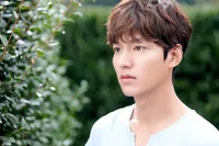Ini Cara #MeTime Bintang Korea Populer, Ada Yang Malas-Malasan