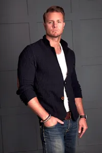 Ini Dia Cowok Keren Stuntman Dari Thor, Batman dan James Bond