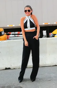 Ini Dia, Teman Cantik Taylor Swift Yang Siap 'Perangi' Katy Perry