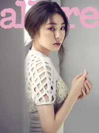 Ini Loh 10 Seleb Cantik Korea Yang Paling Dipuja di Website Pria!