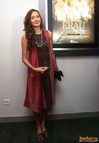 Inilah Cara Nadine Chandrawinata Cantik Saat Pakai Busana Etnik